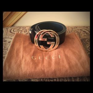 GUCCI patent leather belt